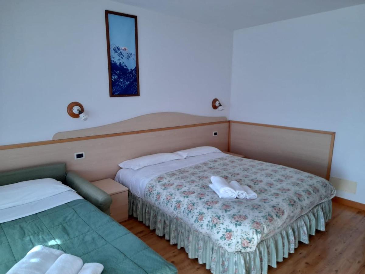 Hotel Garni B&B Maffei Pinzolo Exterior foto