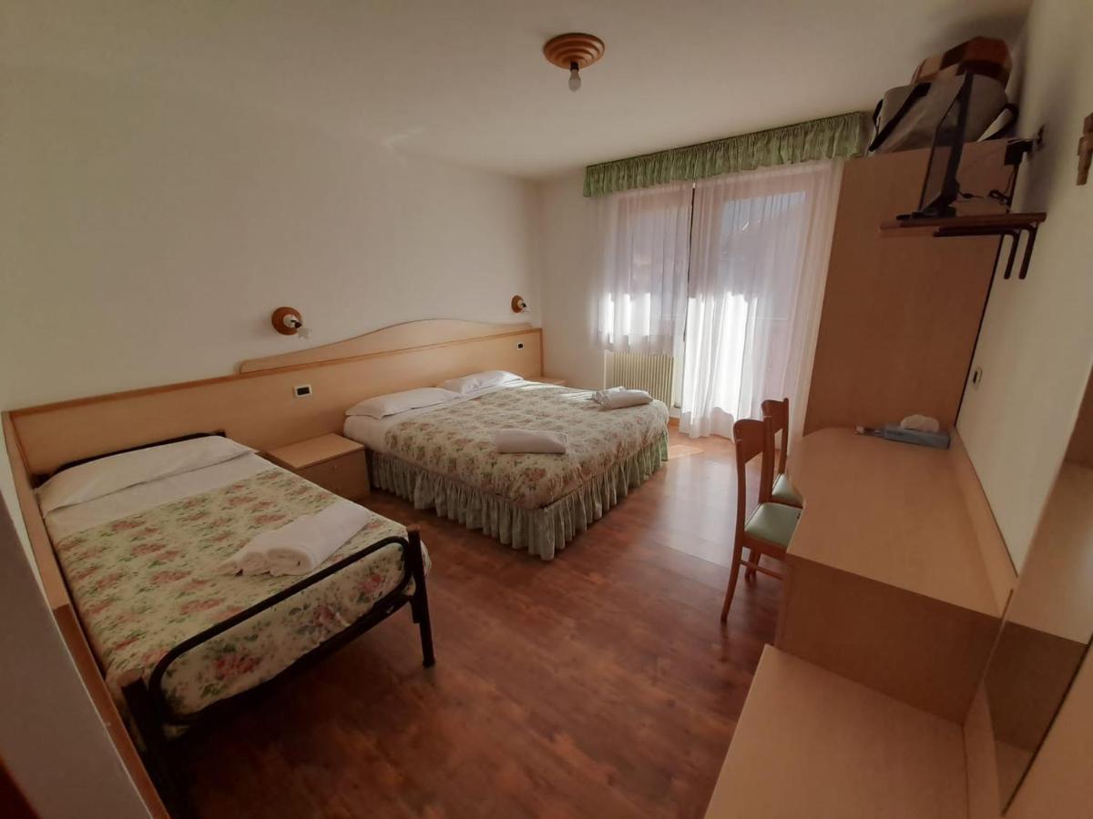 Hotel Garni B&B Maffei Pinzolo Exterior foto