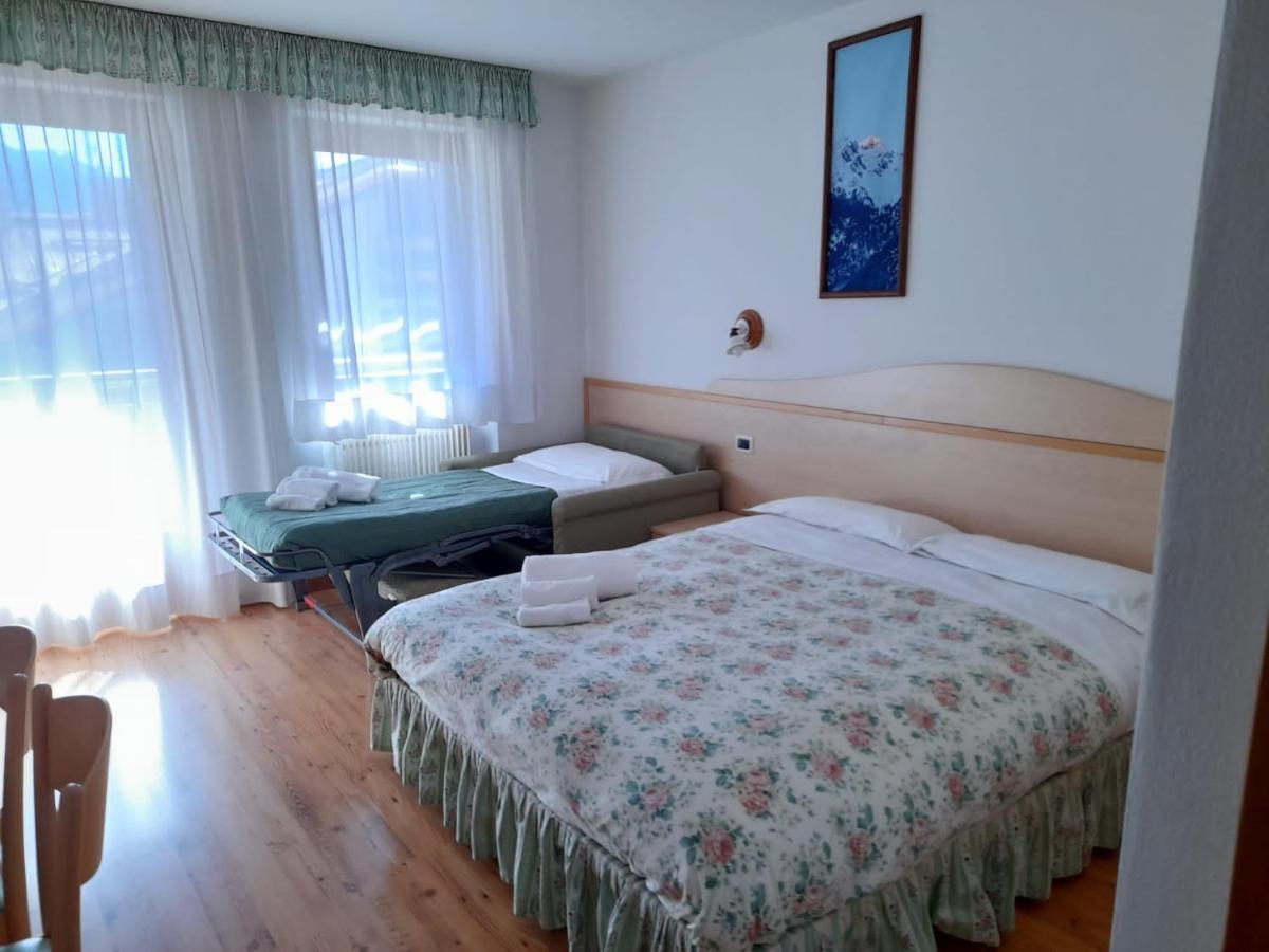 Hotel Garni B&B Maffei Pinzolo Exterior foto