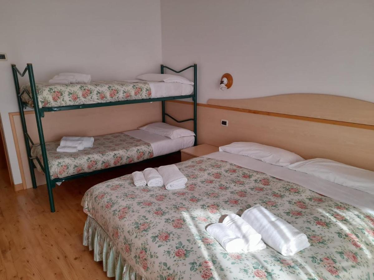 Hotel Garni B&B Maffei Pinzolo Exterior foto